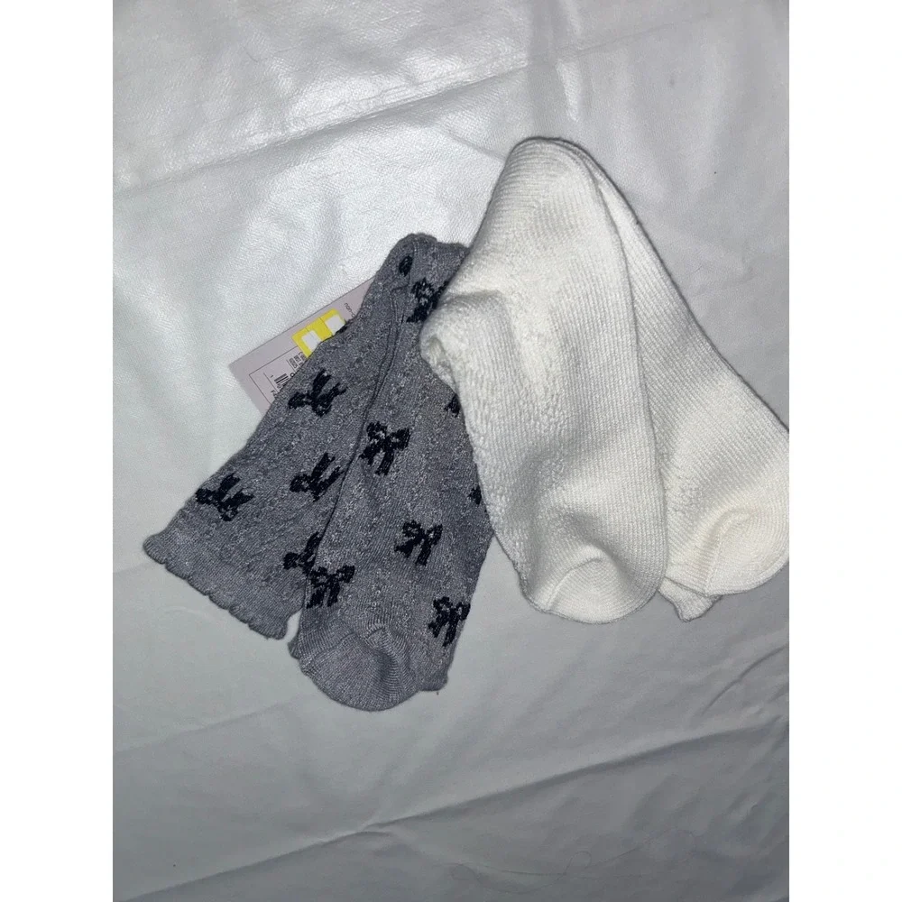 Auden Super Soft Crew Socks 2 Pack Grey Bow Pattern Cream Openwork Stitchin 4-10